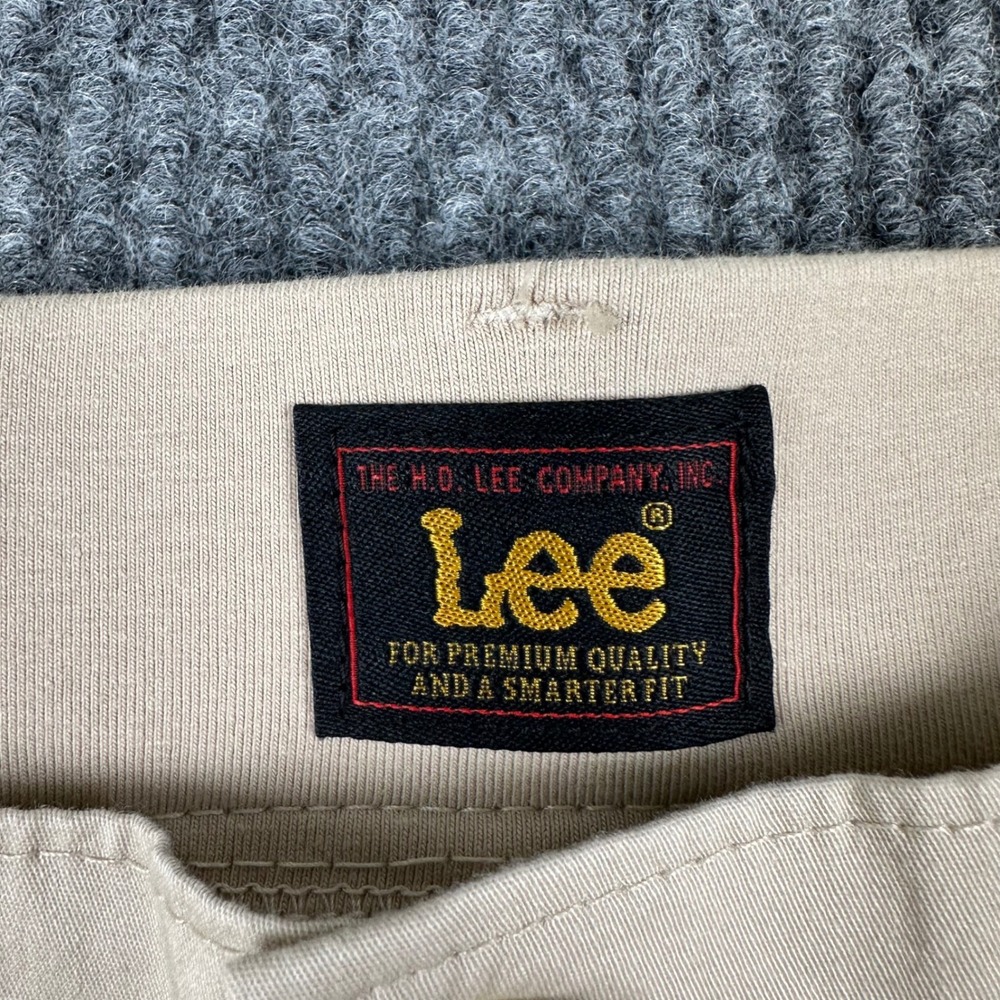 Lee Capri Pants Womens 18M Ultra Lux Comfort Pioneer Beige NWT Utility - Picture 6 of 15